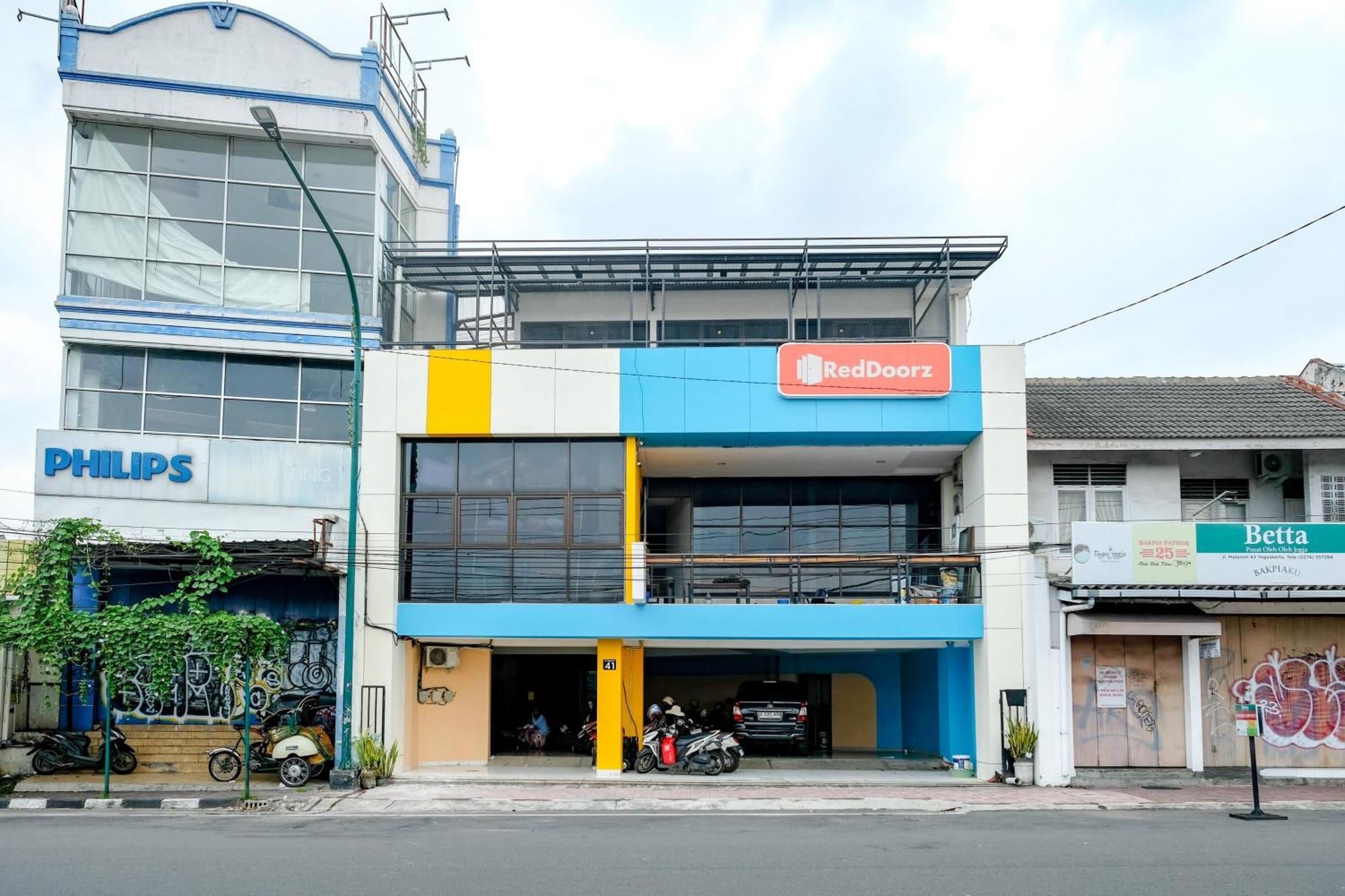 Sans Hotel Mataram Malioboro Yogyakarta Exterior foto